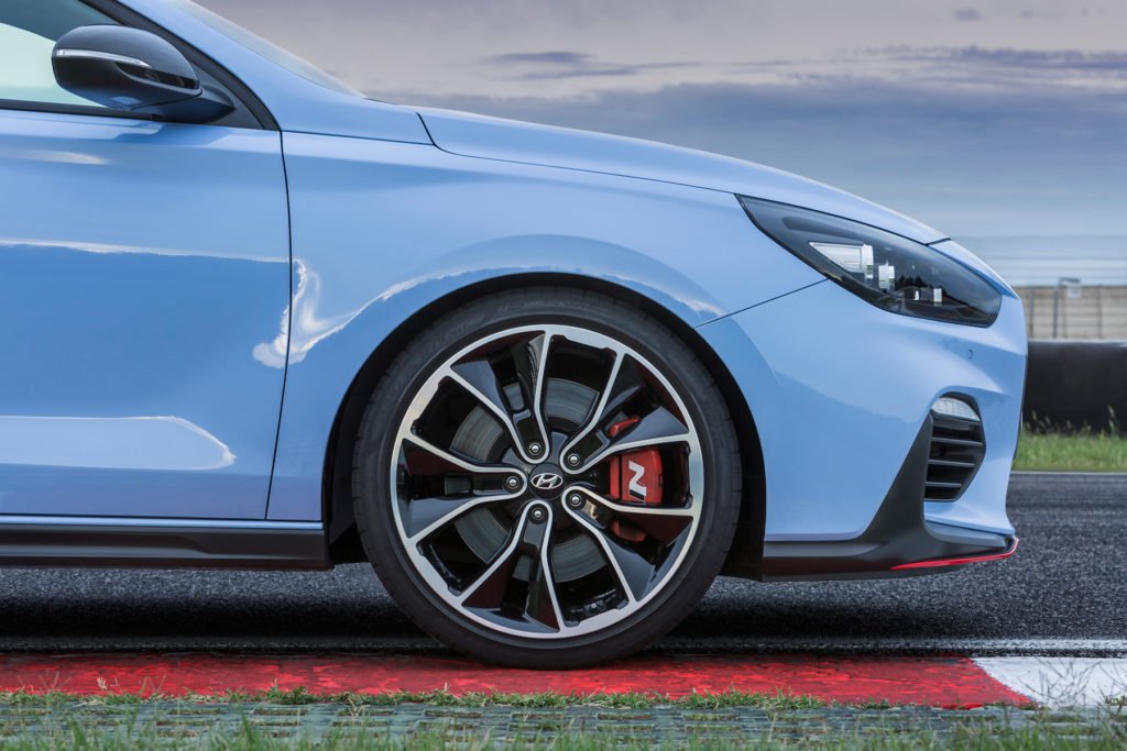 All-New-Hyundai-i30-N-front-wheel-right_
